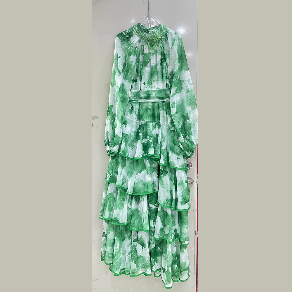 Elegantes Damen-Zweiteiler-Set mit Perlenbesatz und Patchwork-Design – Langarmhemd mit Reverskragen und Knopfleiste, kombiniert mit passender Hose.