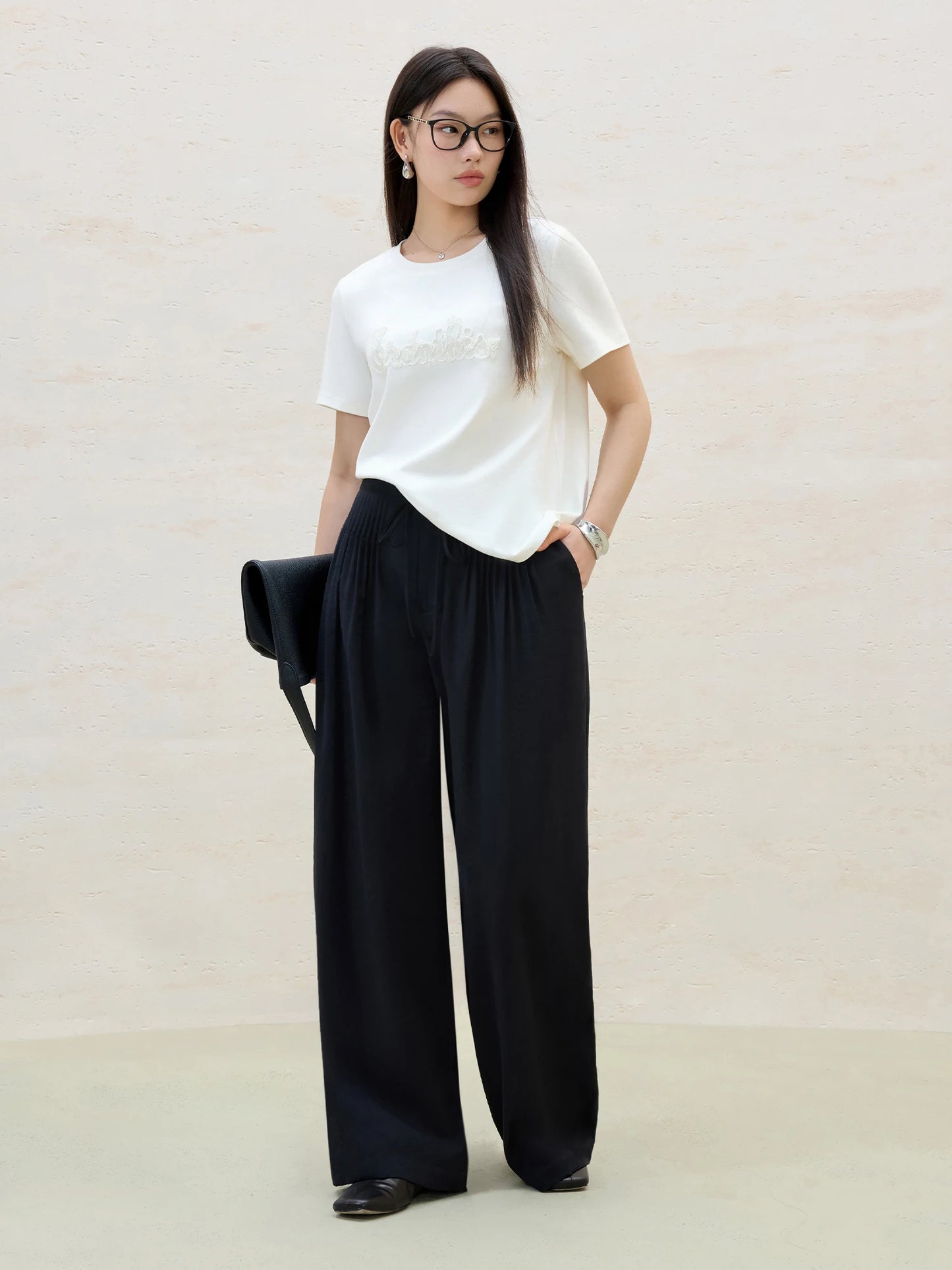 Elegantes Plus-Size Sommer-Shirt mit V-Ausschnitt und Doppellagen-Kragen für stilvolle Auftritte