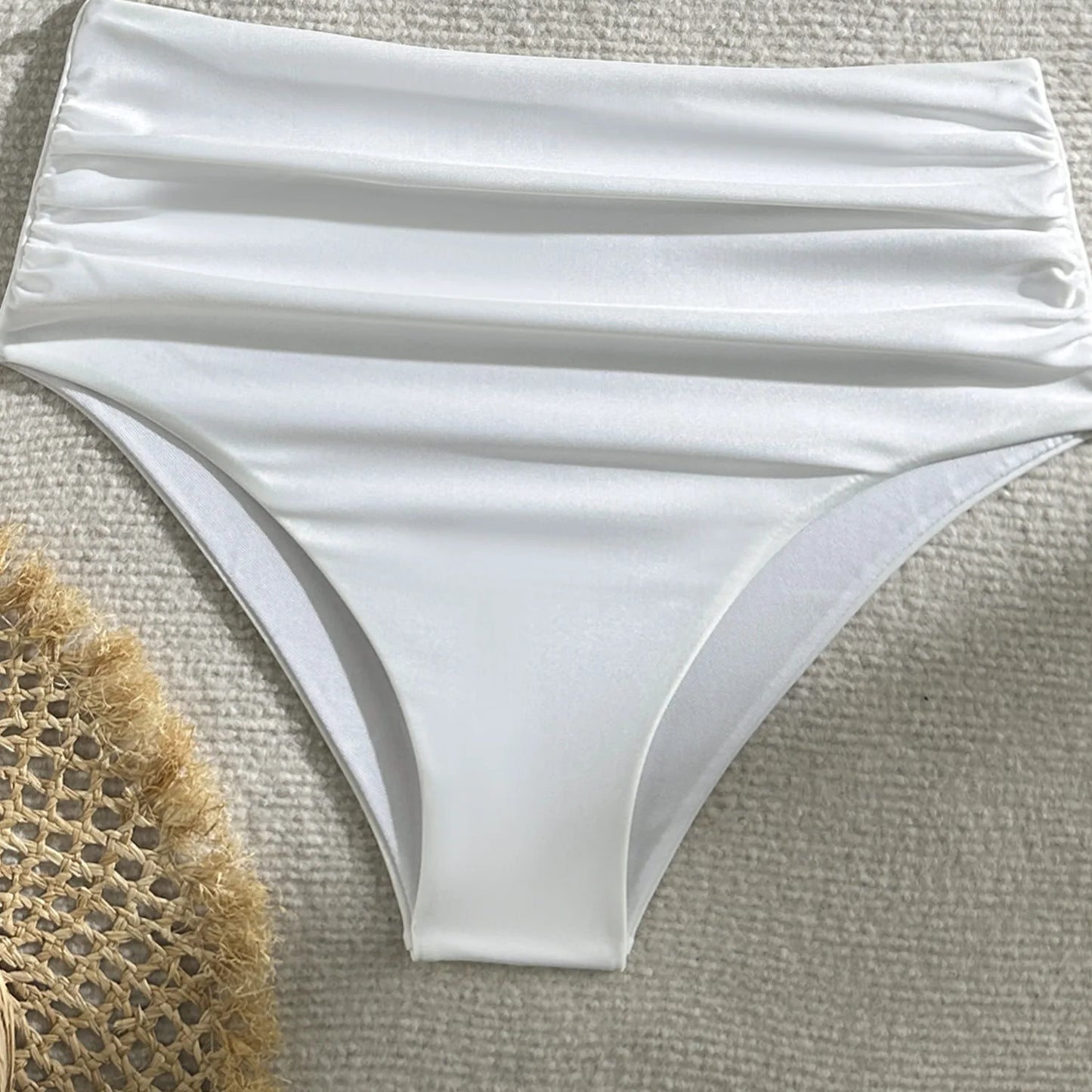 Dreiteiliger Damen-Bikini mit Push-up-Effekt und Print – ideal für Strand und Pool