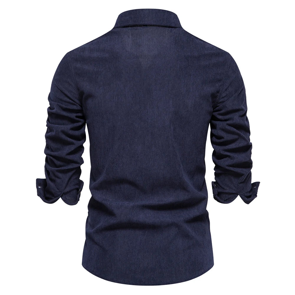 Herren Hemd aus feinem Cord mit Brusttasche für Business und Casual