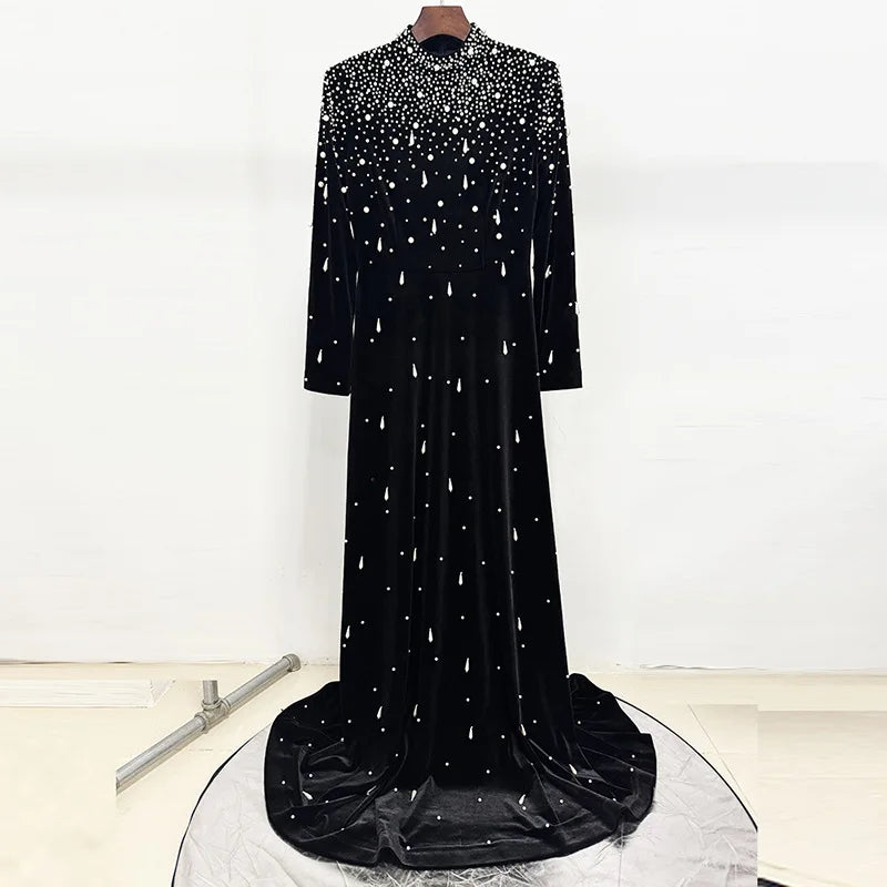 Elegante Damenjacke mit Perlenbesatz und Patchwork-Design, lockere Passform, Reverskragen und langen Ärmeln.