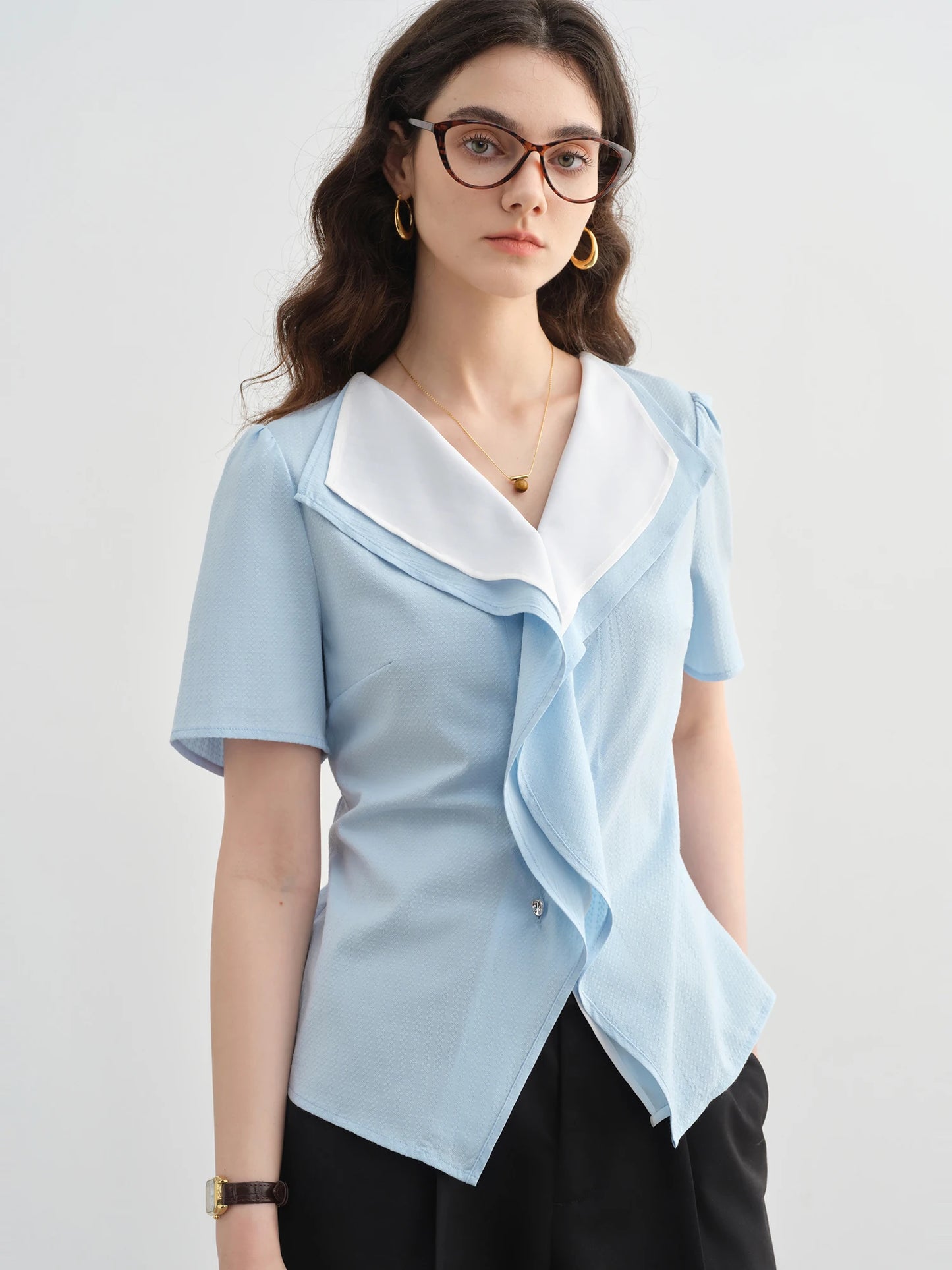 Zweifach tragbare Damenbluse mit romantischem Design für den Sommer