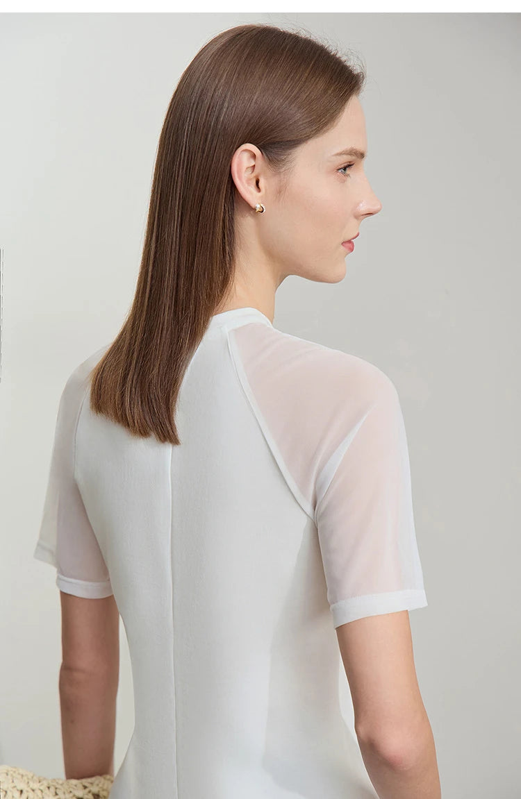 Damen Top im minimalistischen Stil mit O-Ausschnitt und schmaler Passform
