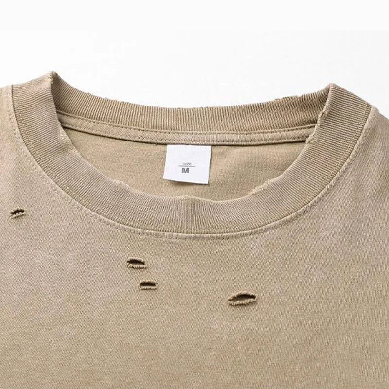 Herren T-Shirt mit kurzen Ärmeln und lässigen zerrissenen Löchern