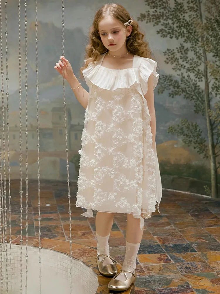 Kurzes Mädchenkleid mit Puffärmeln – ideales Prinzessinnen-Outfit für Sommerfeste und Partys