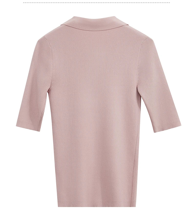 Damen T-Shirt im minimalistischen Stil aus leichter Baumwolle für den Sommer