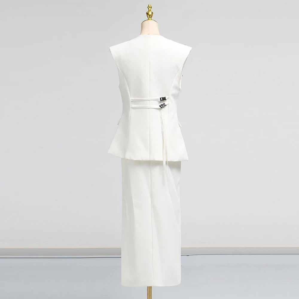 Elegantes Damenkleid mit Rundhalsausschnitt, kurzen Ärmeln und Pailletten-Patchwork-Design – ideal für besondere Anlässe.