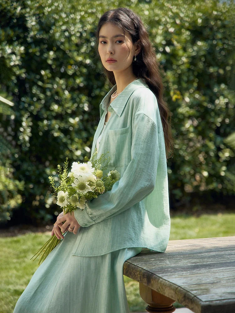 Leichte Damen-Chiffonbluse mit Blumenmuster und eckigem Ausschnitt – ideal für den Sommer