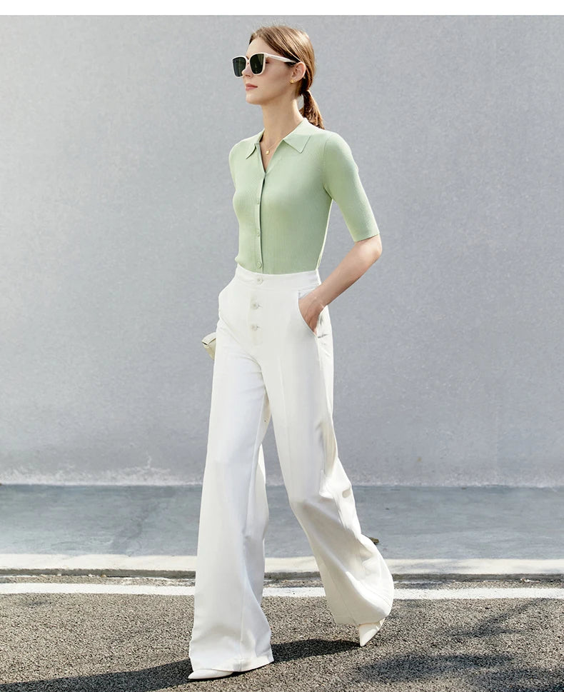 Damen T-Shirt im minimalistischen Stil aus leichter Baumwolle für den Sommer