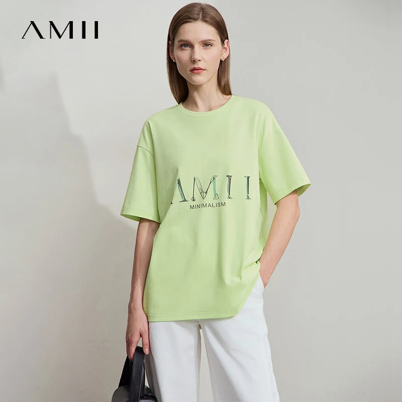 Damen T-Shirt im minimalistischen Design mit Rundhalsausschnitt und kurzen Ärmeln