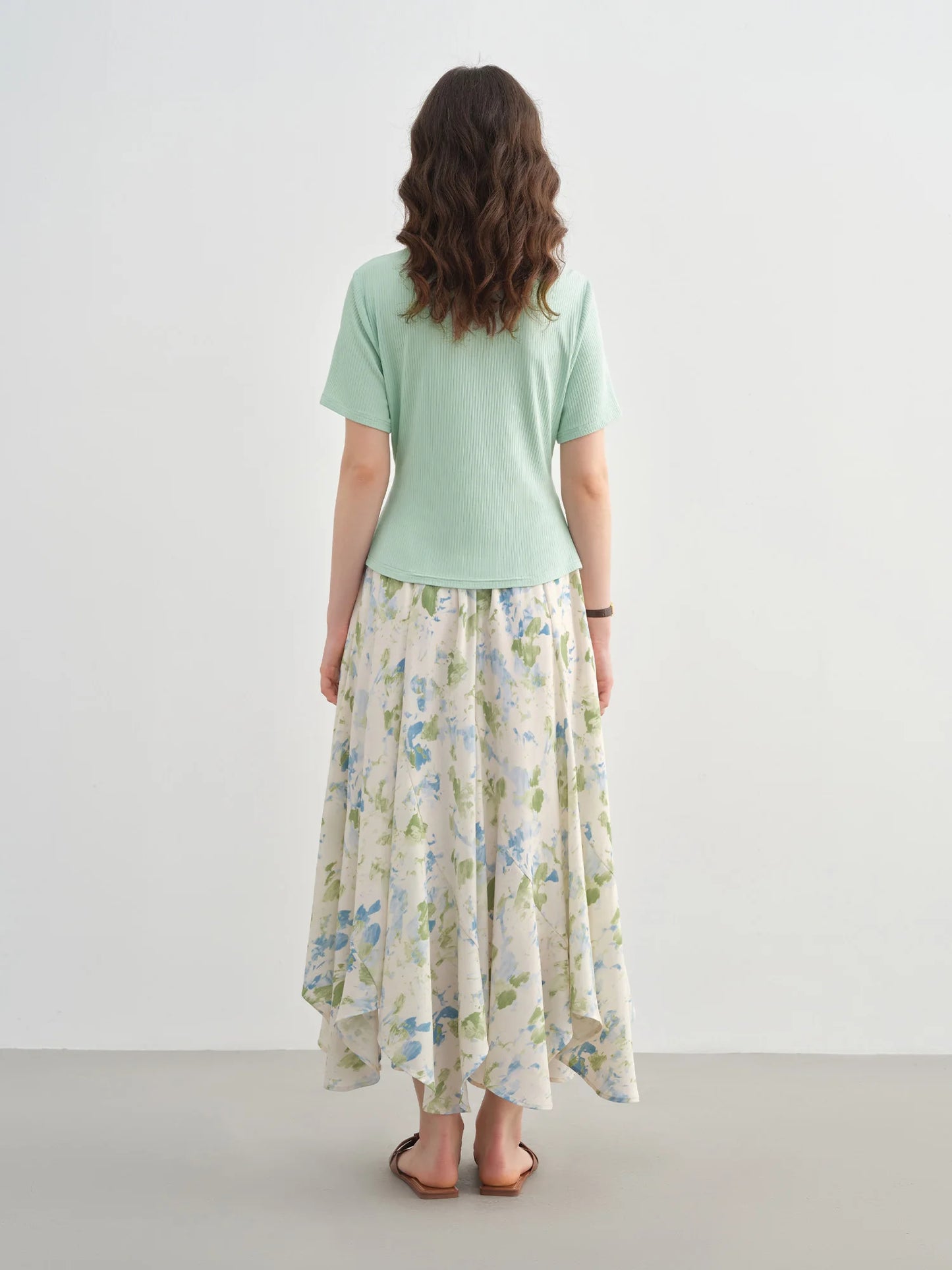 Lässiges Damenhemd mit botanischem Muster aus Lyocell-Mischung – schmeichelhafte Silhouette für einen eleganten Freizeitlook
