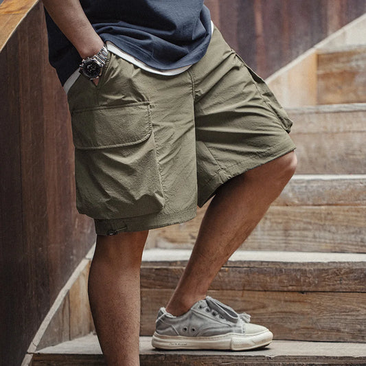 Herren Shorts mit Kordelzug Design und mehreren Taschen für den Sommer