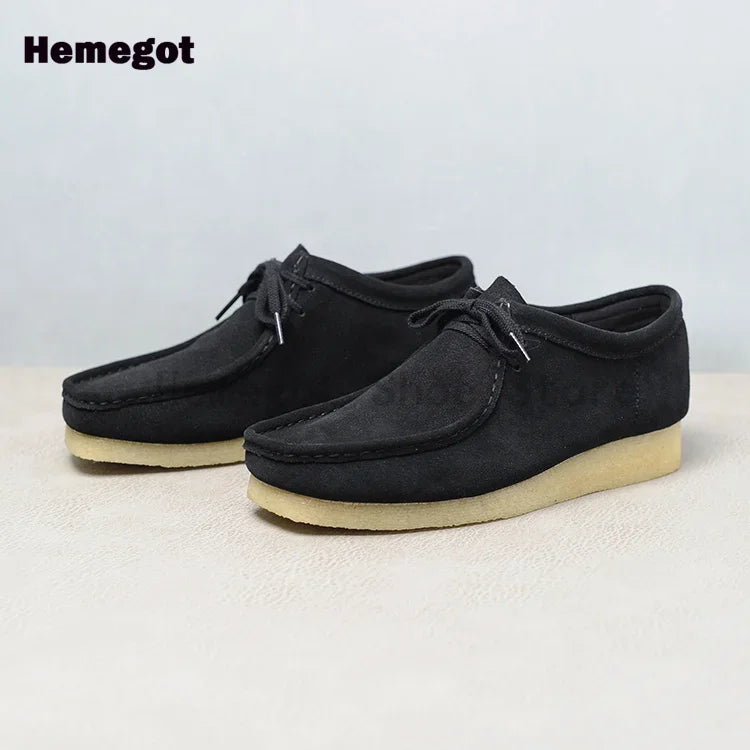 Herren-Schnürschuhe aus schwarzem Veloursleder, dicke Sohle, Ziernähte