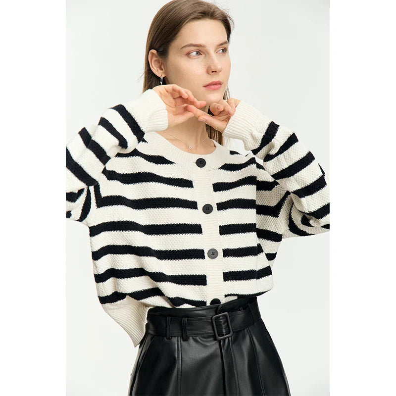 Damen-Strickjacke Baumwolle-Wolle Streifen Kontrastfarben locker Herbst