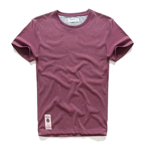 Männer T-Shirt aus Baumwolle im klassischen O-Ansatz mit hochwertiger Verarbeitung