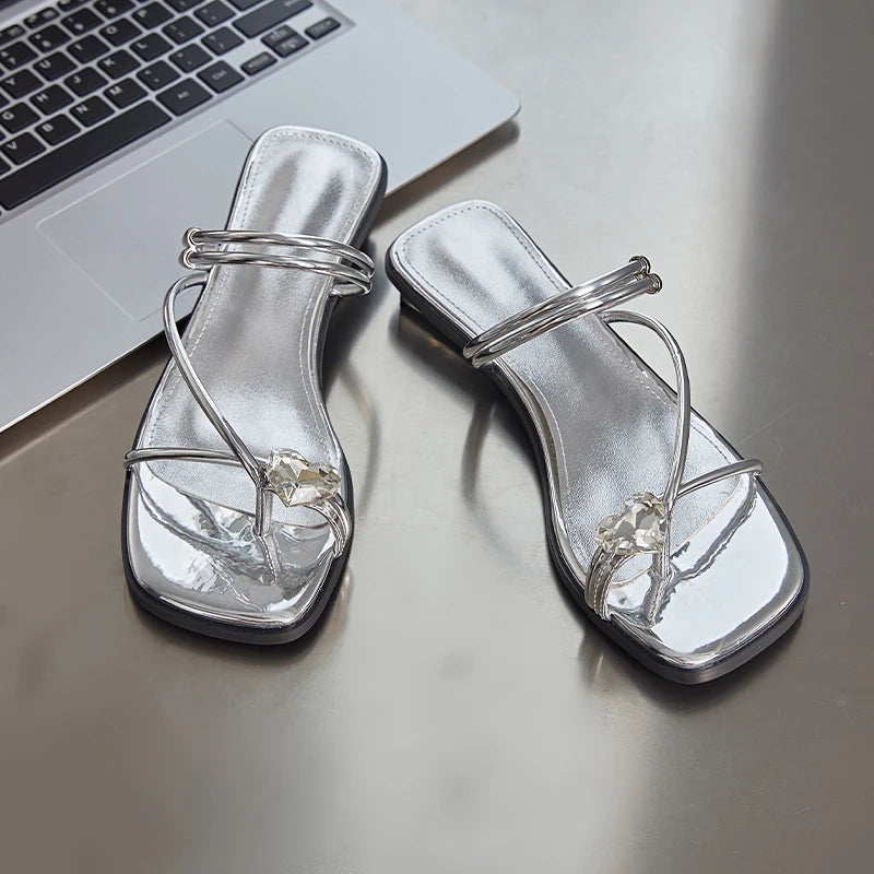 AIYUQI Damen-Hausschuhe, Sommer 2022, neue rutschfeste Dünnriemen-Sandalen für Damen, große Zehen-Clipping-Flip-Flops für Damen