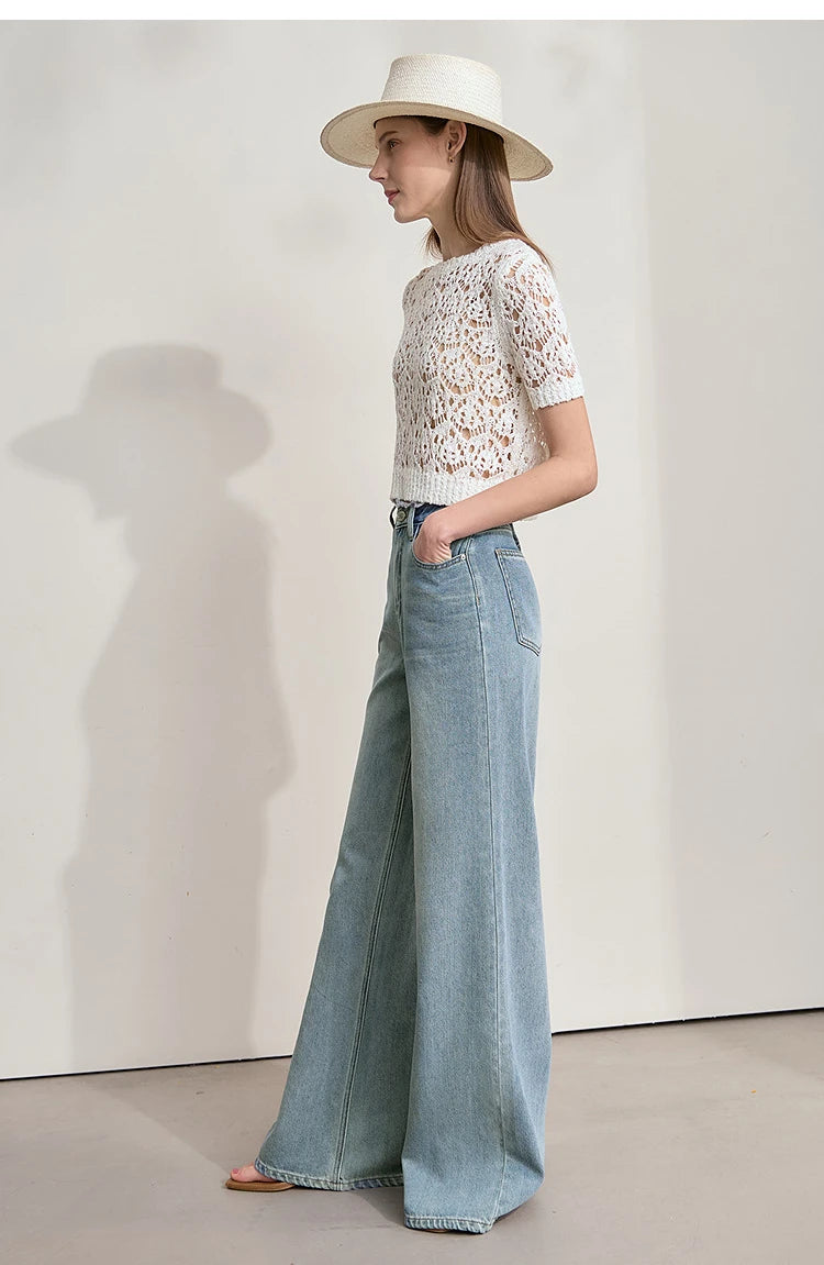 Damen Jeans im minimalistischen Stil mit weitem Bein und niedriger Taille