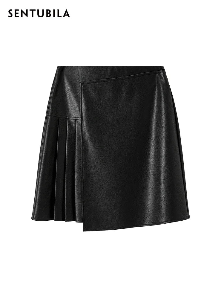 Frauen Minirock aus schwarzem Leder mit asymmetrischem Design und hoher Taille