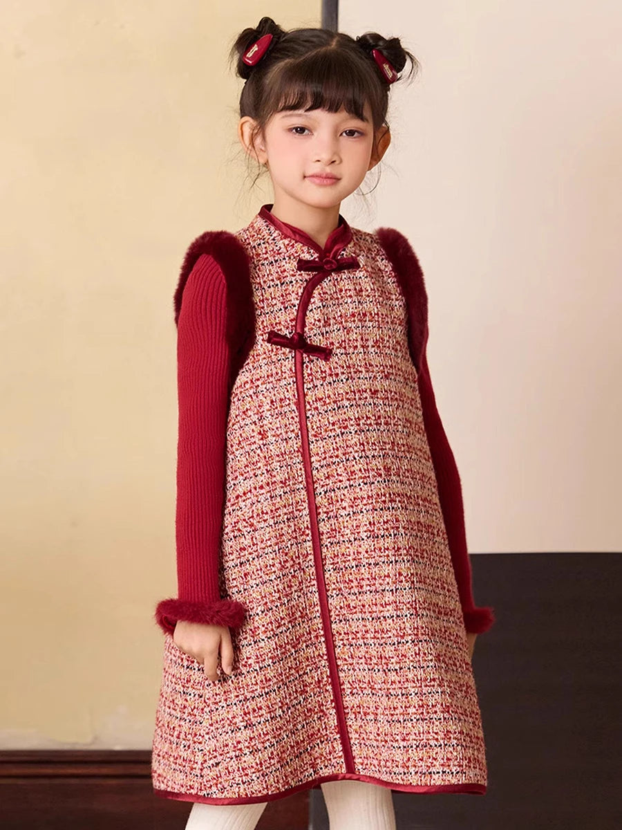 Sommerliches Mädchenkleid aus Baumwolle mit kleinem Blumenmuster – ideal für den Strand