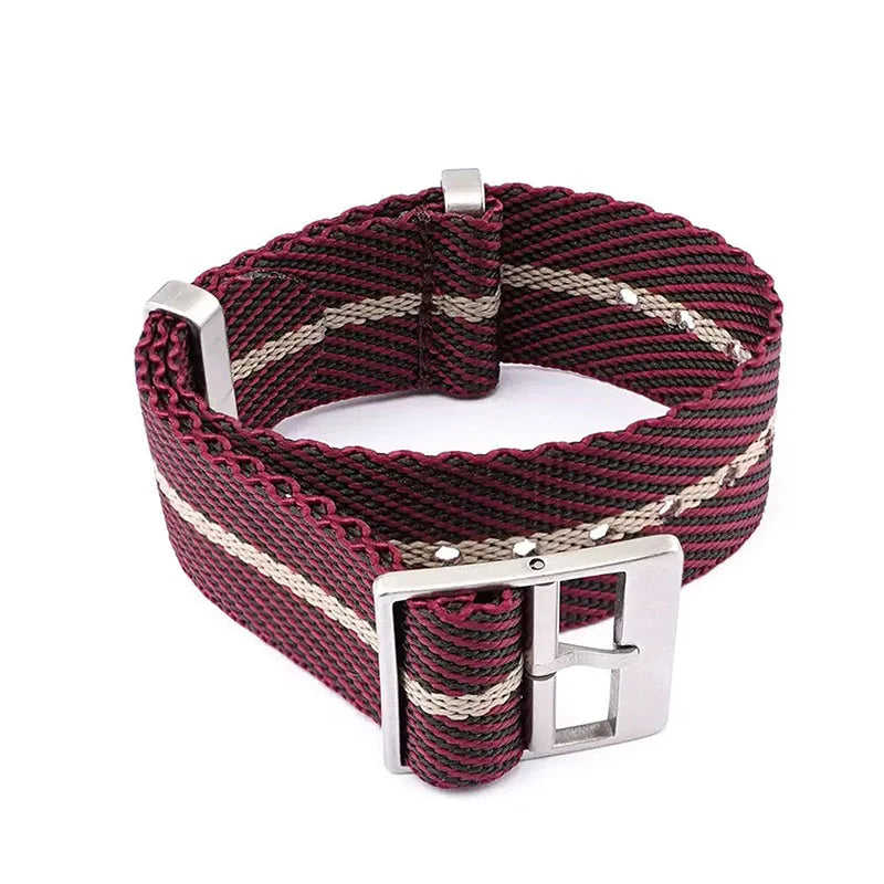 Bordeauxrotes Nylon-Uhrenarmband mit beigen Streifen und Metallschnalle