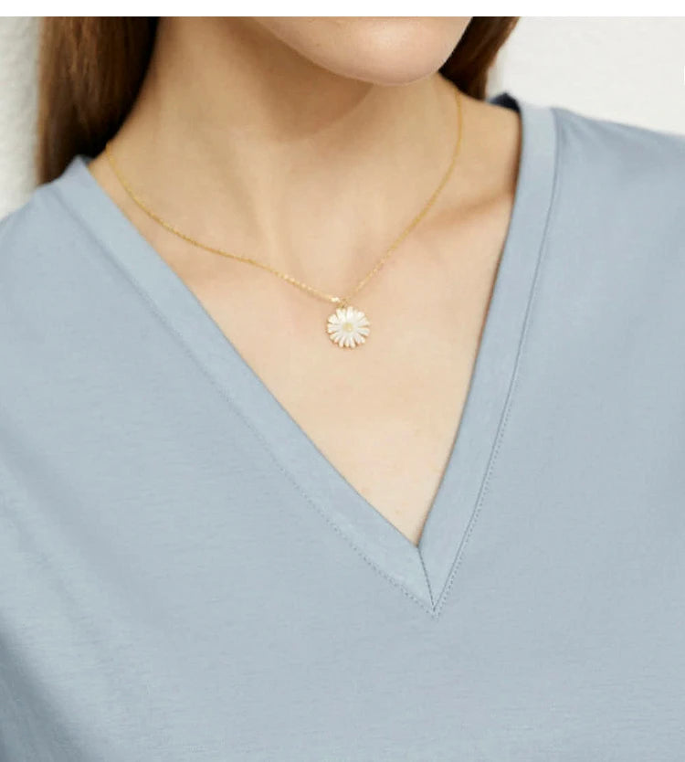 Damen Tops im Minimalismus-Stil mit V-Ausschnitt und kurzen Ärmeln