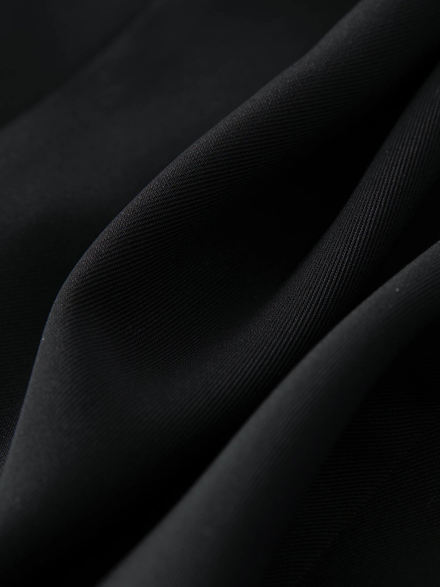 Damen-Sportshirt mit langen Ärmeln in sportlichem Stil – figurbetont und in drei Farben erhältlich