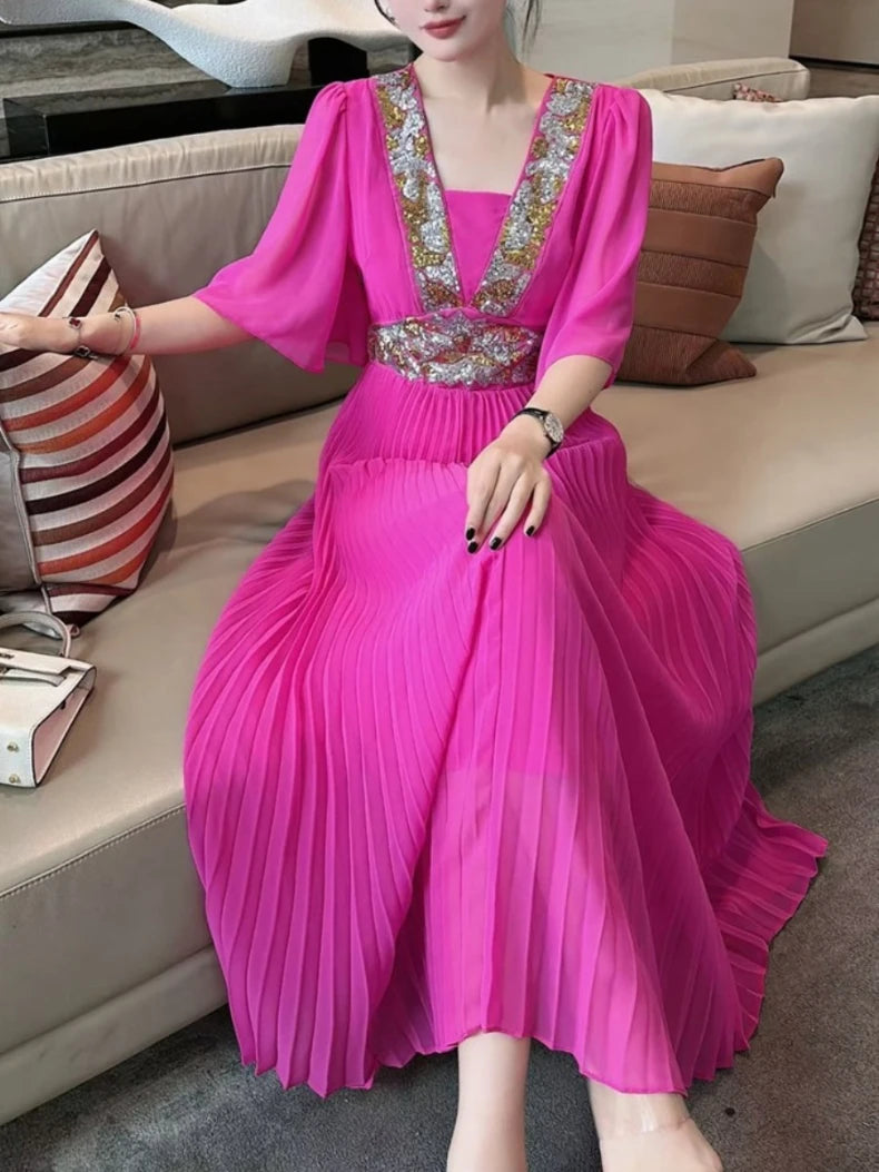 Elegantes Mini-Kleid für Damen mit halbem Stehkragen, langen Ärmeln und 3D-Blumen-Patchwork-Design – figurbetont und stilvoll.