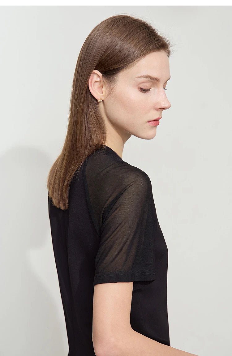 Damen Top im minimalistischen Stil mit O-Ausschnitt und schmaler Passform