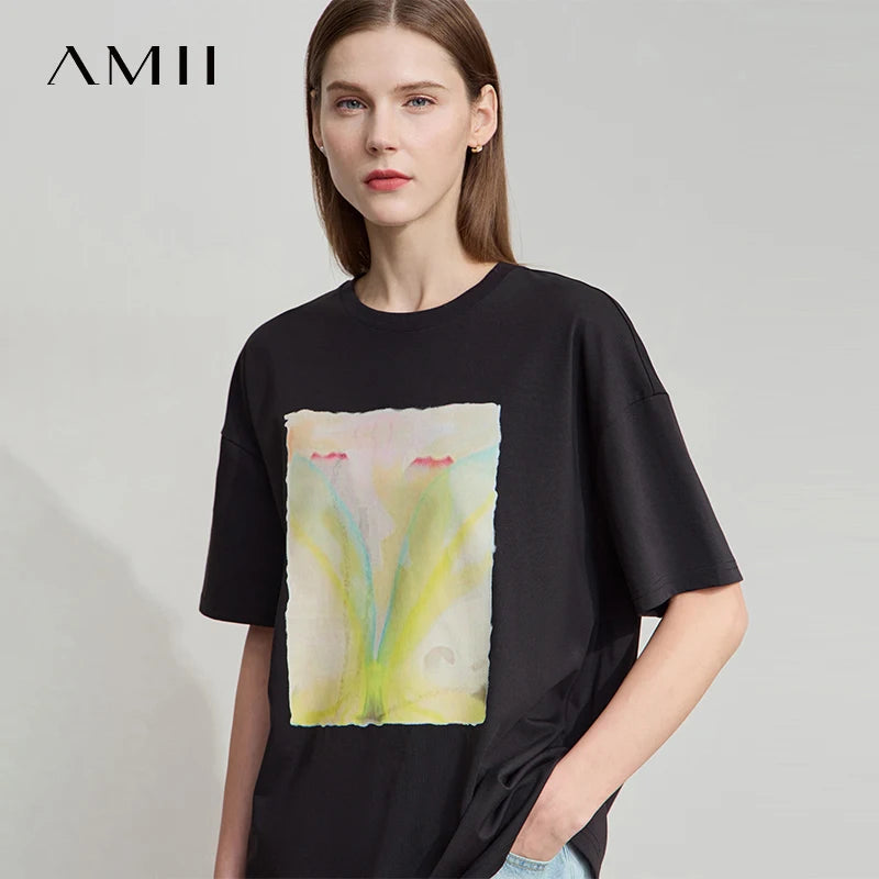 Damen T-Shirt im minimalistischen Stil mit Druck und Rundhals-Ausschnitt