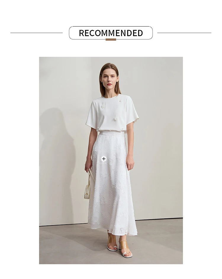 Damen Top im minimalistischen Stil mit elegantem O-Ausschnitt und Pailletten-Blume