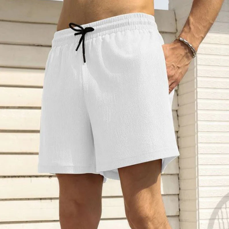 Leichte Herren-Sportshorts aus Eisseide – lockere, knielange Sommerhose in Schwarz