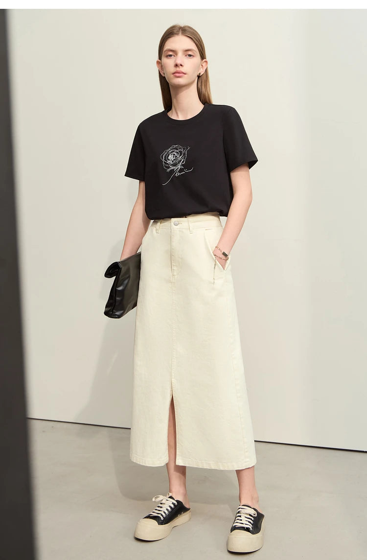 Damen Kurzarm-T-Shirt im minimalistischen Stil mit O-Ausschnitt und Stickerei