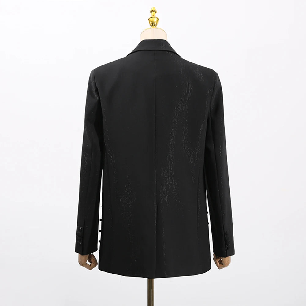 Elegantes Damen-Maxikleid mit hohem Kragen und Laternenärmeln – figurbetontes Design mit Perlendetails für besondere Anlässe.