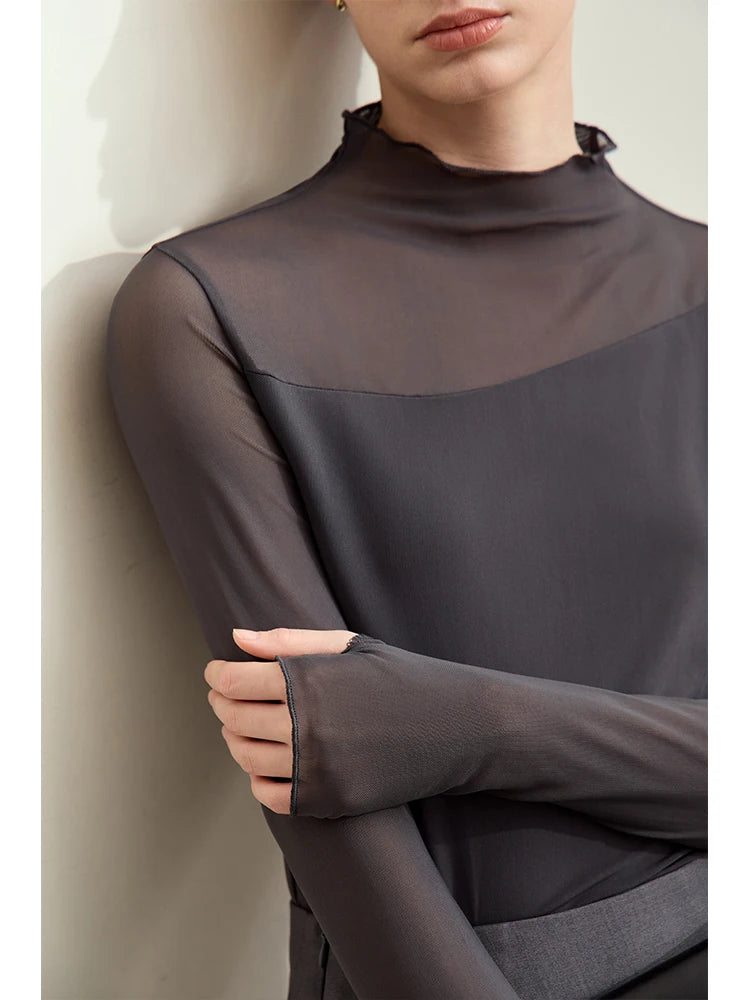 Damen Mesh-T-Shirt im minimalistischen Design mit halbhohem Ausschnitt