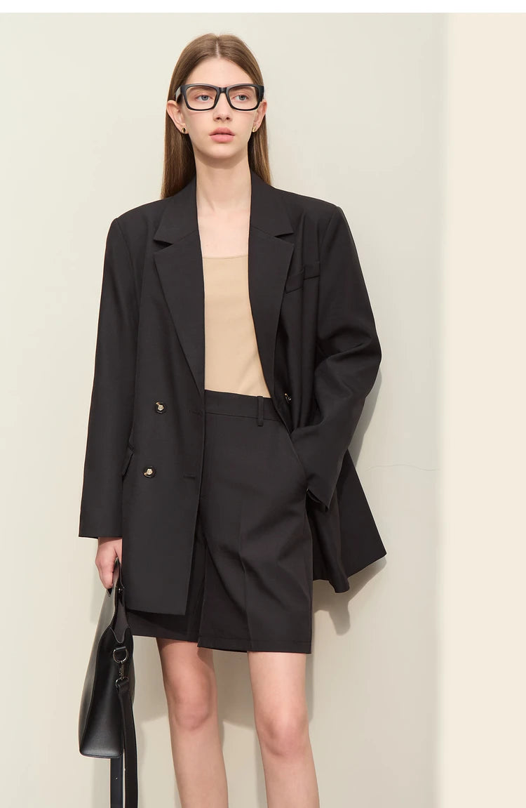 Damen Shorts im minimalistischem Stil mit Taschen für lässige Basics