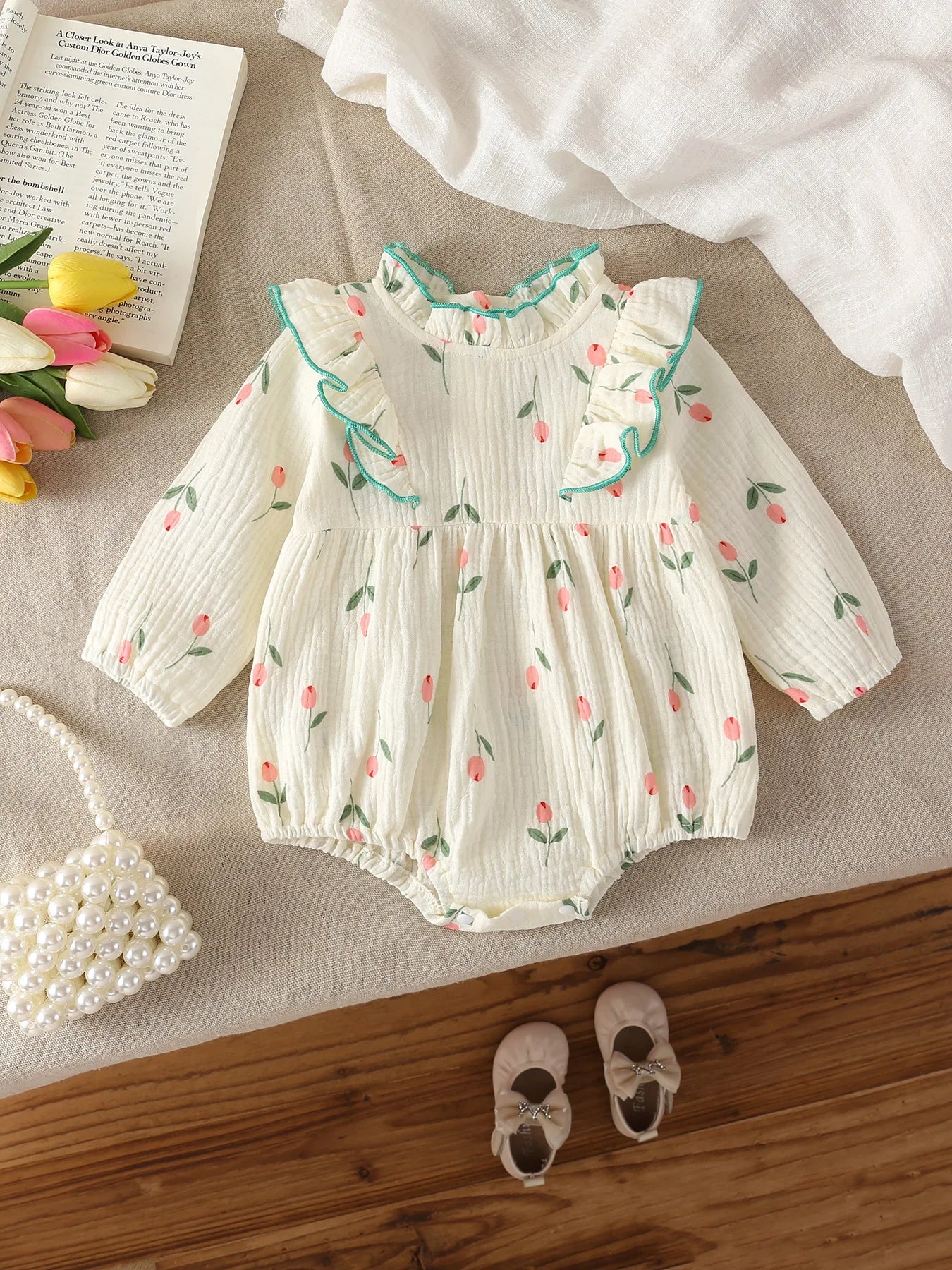 Baby Mädchen Bodys aus Tulpen-Drucken im Rüschendesign für den Herbst