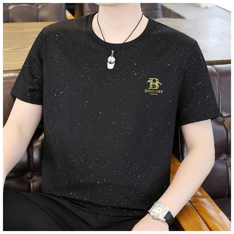 Herren T-Shirt aus glänzendem Stoff mit lässigem Rundhalsausschnitt