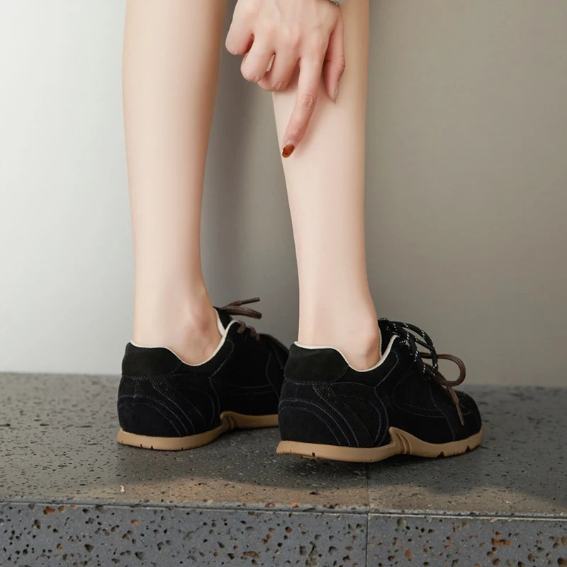 AIYUQI frauen Turnschuhe 2025, Neue Nicht-slip Deutsch Training Schuhe Für Frauen Flache Große-größe Echtes Leder Laufschuhe weibliche Schuhe