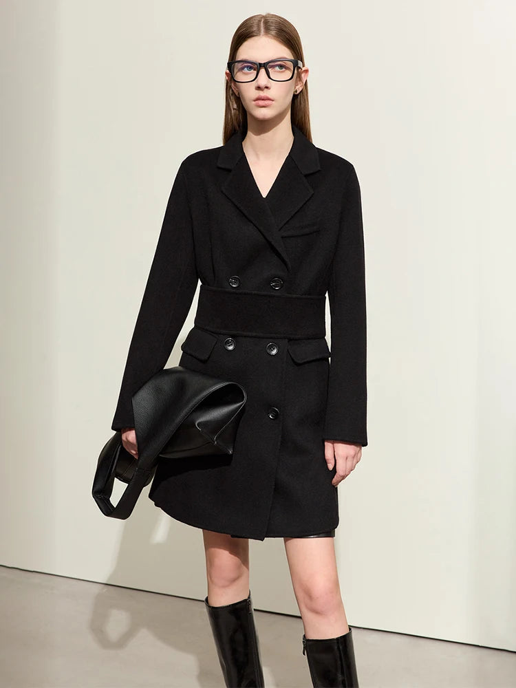 Damen mittellange Jacke aus modischer Wolle mit Gürtel und Reversmänteln