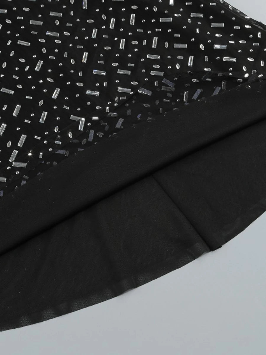 Luxuriöse Damenjacke mit Perlenbesatz und Patchwork-Design – Langarm und Reverskragen