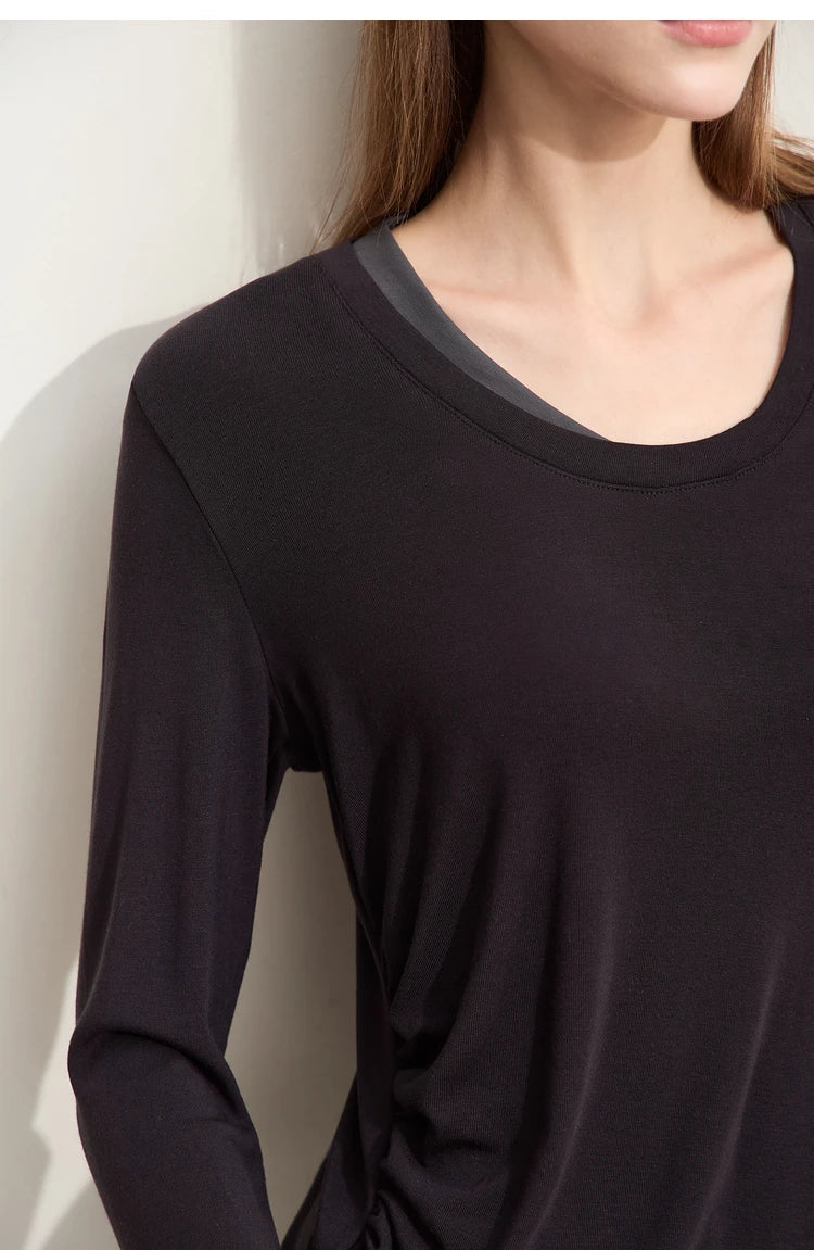 Damen T-Shirts im Minimalismus-Stil mit Patchwork für den Herbst 2024