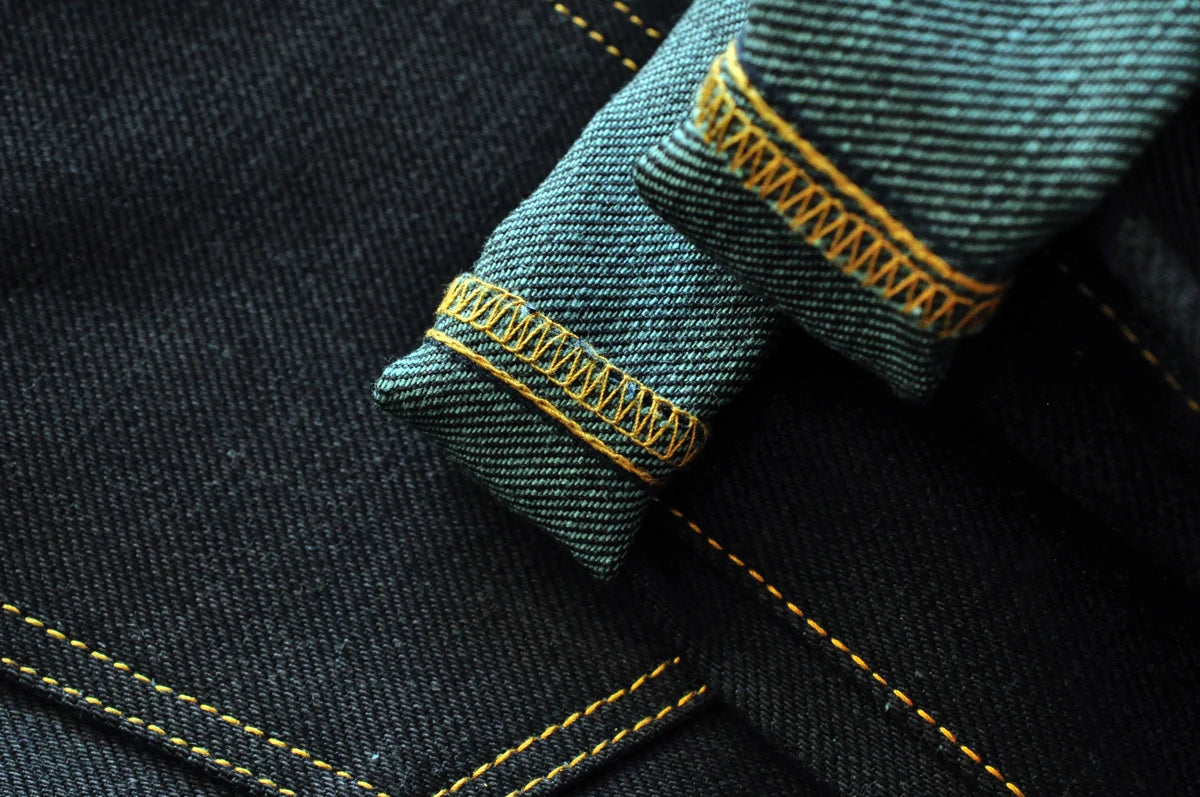 Herren Jeans aus Selvedge Raw Denim im Vintage-Stil mit Taper Fit