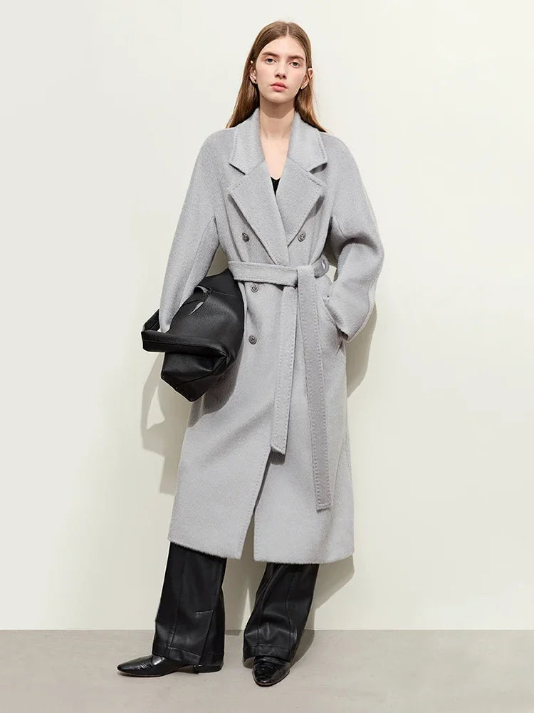 Damen Wollmantel im minimalistischen Stil mit Winter-Reverskragen und Gürtel
