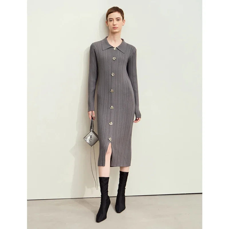 Elegantes Gestricktes Kleid Für Büro Damen Mit Kragen Und Knöpfen