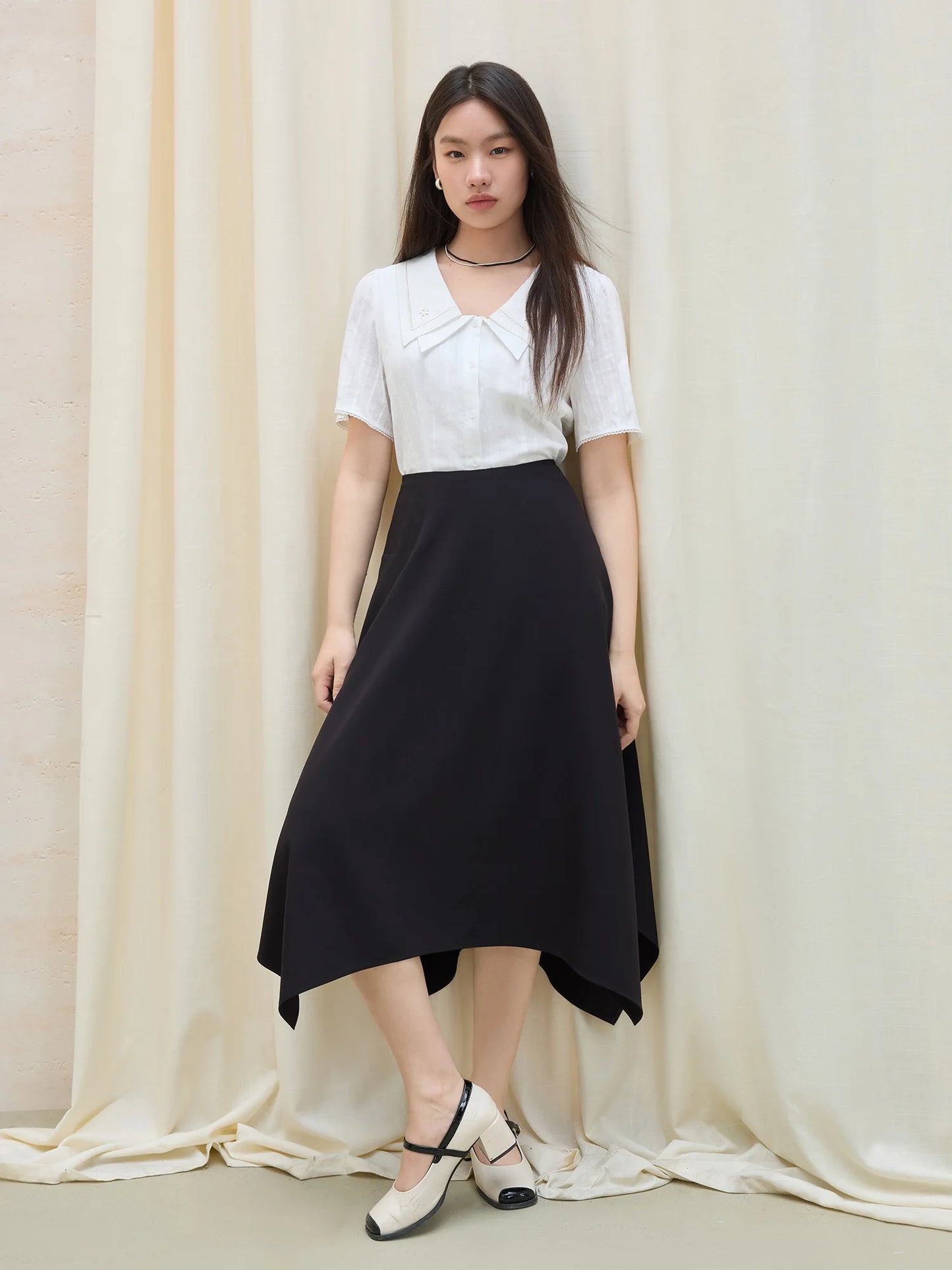Vielseitige, romantische Damenbluse aus erfrischendem Chiffon – ideal für den Sommer.