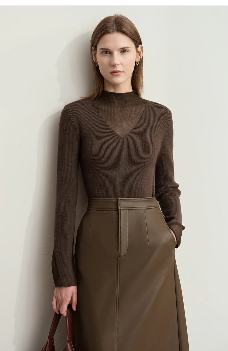 Damen Rollkragenpullover mit transparentem Panel aus der Winterkollektion 2024