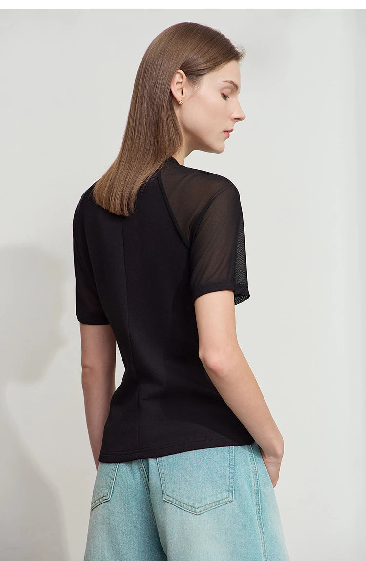 Damen Top im minimalistischen Stil mit O-Ausschnitt und schmaler Passform