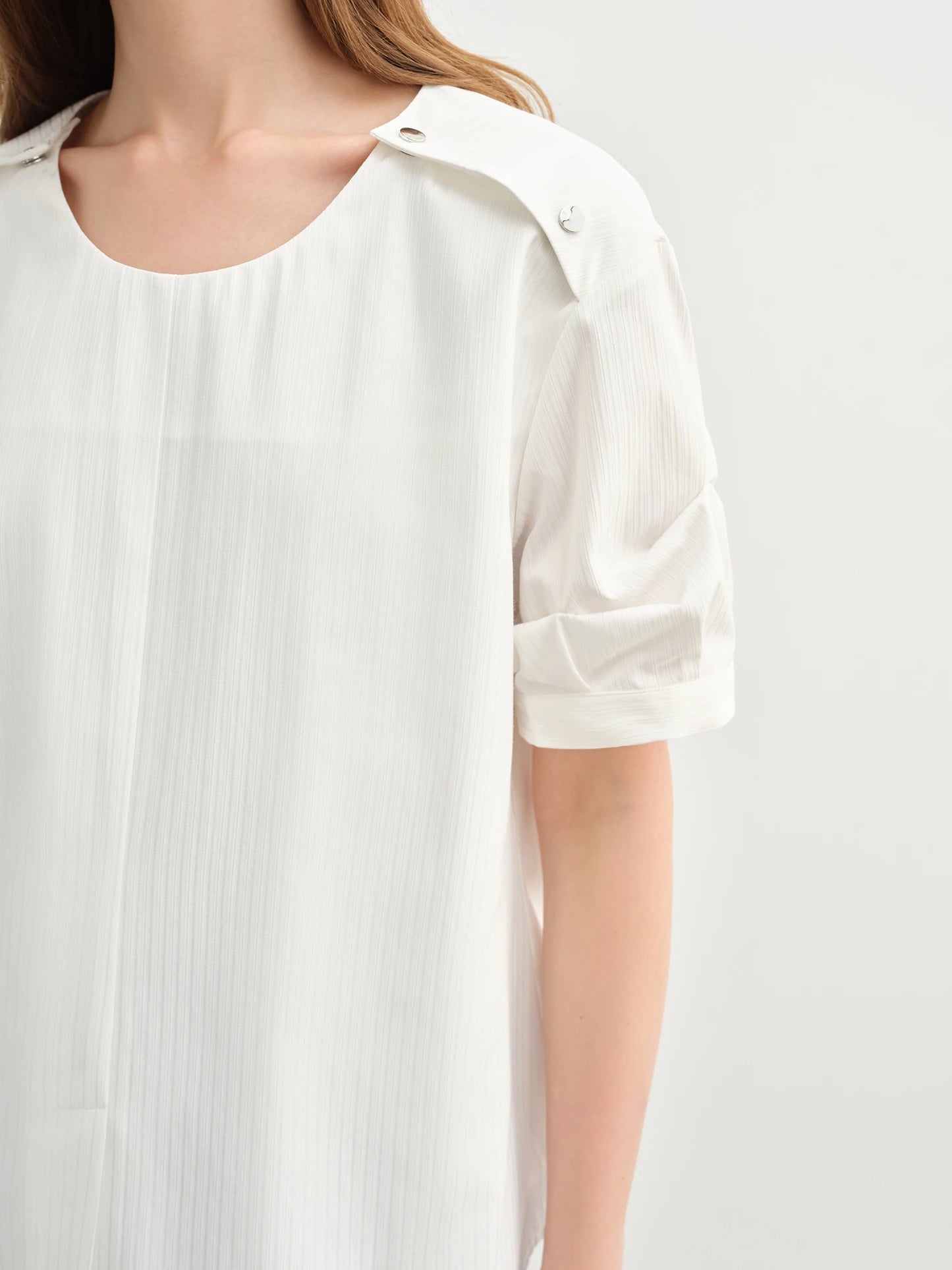 Damen-Polo-Shirt aus Baumwolle mit Polokragen, tailliertem Schnitt und abgerundetem Saum – ideal für den Sommer und den Alltag