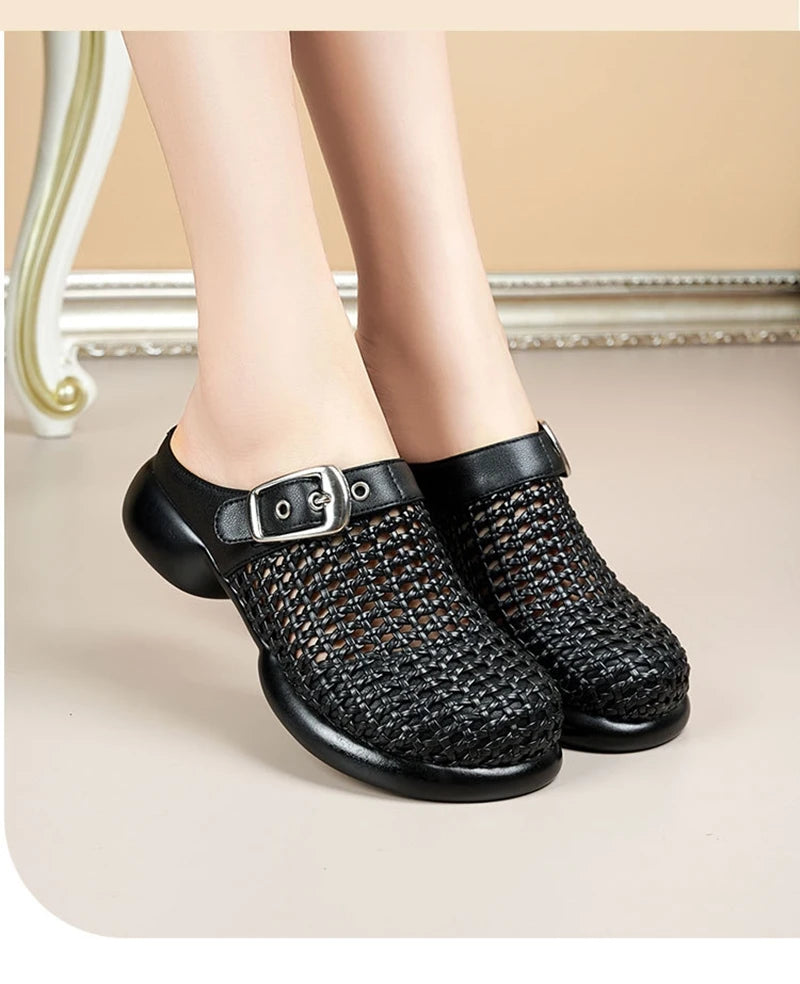 AIYUQI frauen Maultiere Hausschuhe 2025, Neue Mittlere Ferse Geflochtene Geschlossene Zehe Frauen Hausschuhe Sommer Große Größe Hohl Weibliche Schuhe