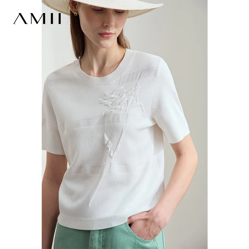 Lässiges Sommer-Damen-T-Shirt mit kurzen Ärmeln, U-Boot-Ausschnitt und Bindeelement aus plissierter Baumwolle – figurbetontes Design.